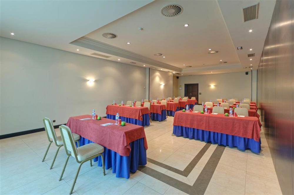 Exe Oviedo Centro Hotel Business photo